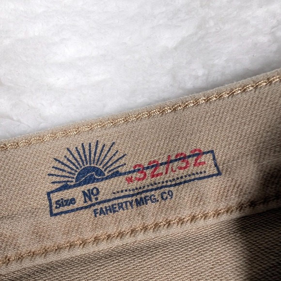 Faherty Jeans Mens 32x32 Beige Slim Straight Stretch Denim Pants Leather Patch - Picture 3 of 13